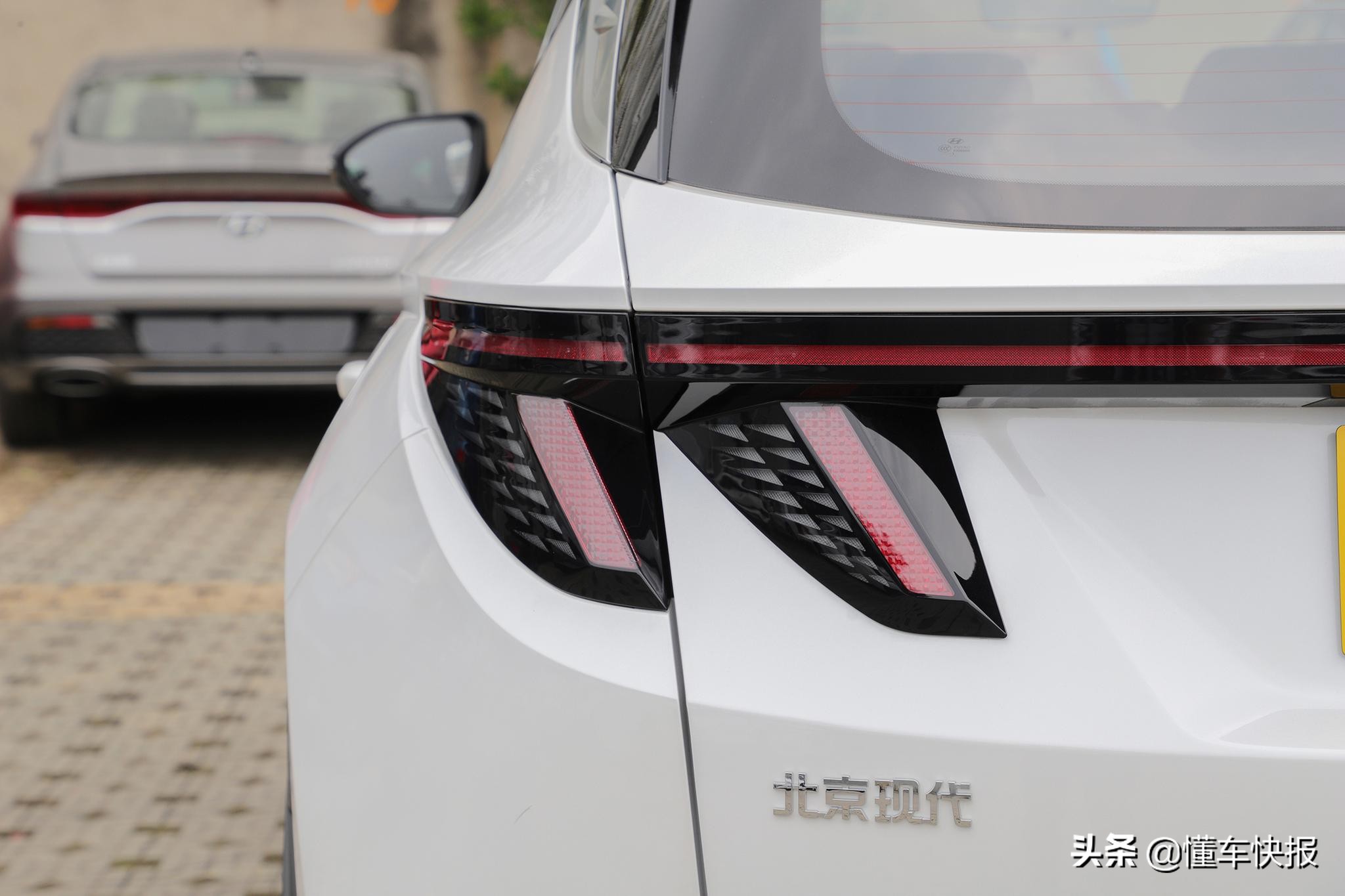 第五代途胜L对比丰田RAV4荣放，谁才是合资SUV的优等生？