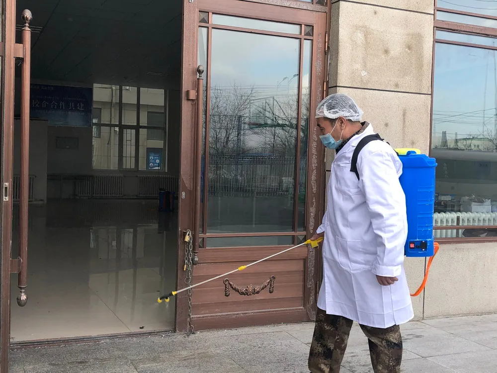 硬核“备战”开学 || 哈铁建学校举行疫情防控演练