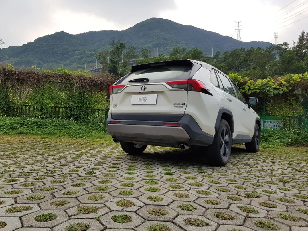 RAV4怎么就吃香了，是因为TNGA、混动系统还是麋鹿测试？