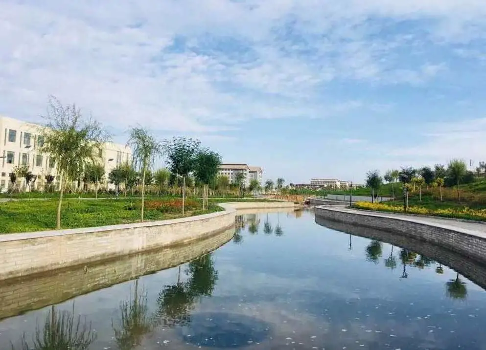 厚德财经、湛技商贸，甘肃财贸职业学院欢迎你！