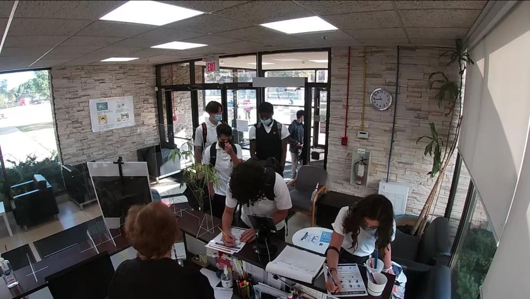 加拿大邦德多伦多国际学院开学第一天！欢迎回校