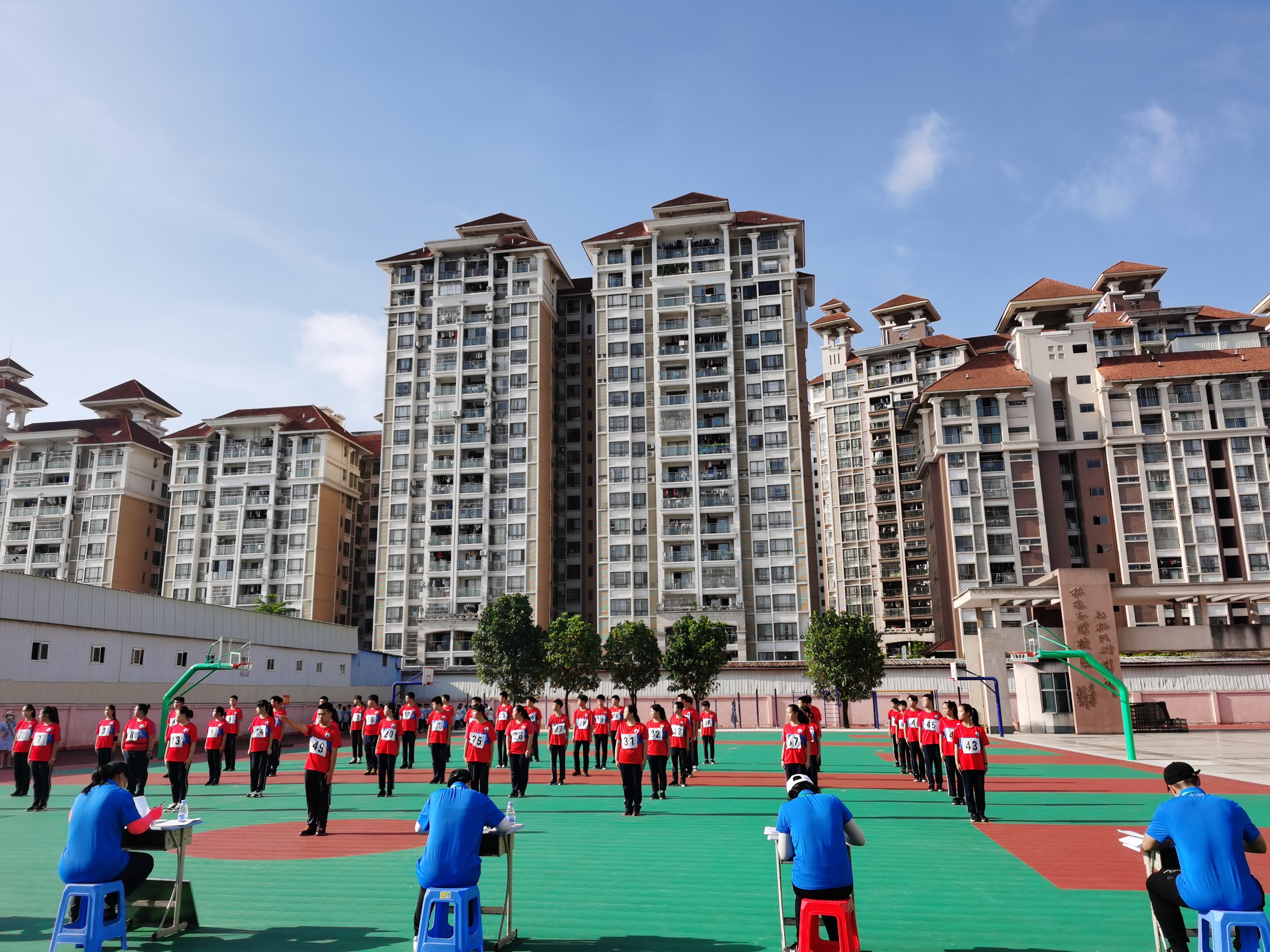 南宁市北湖北路学校初三全体同学顺利通过2020年体育中考测试