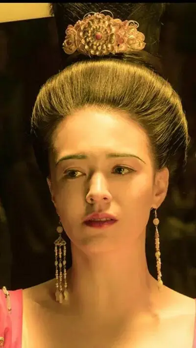 杨贵妃怎么死的历史真相（杨贵妃真正死因揭晓）