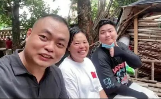 全红婵一家命运改变！父亲收下豪车，靠果园赚翻，哥哥也混出头