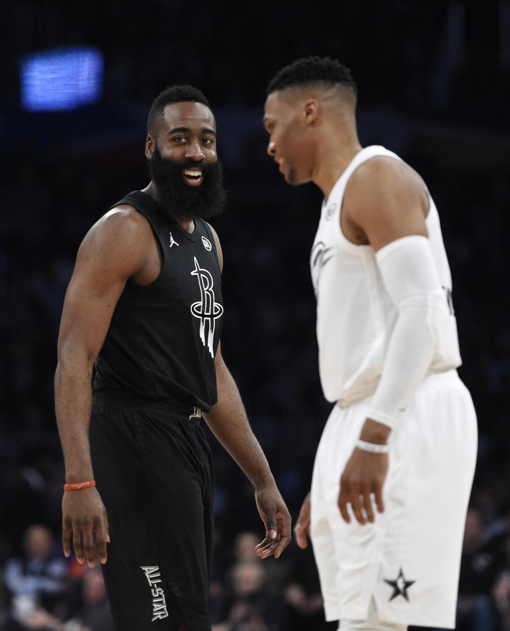 nba为什么有些走步不吹(尴尬！哈登被小朋友当众质疑走步：3个裁判都没吹，因为我根本没走步)