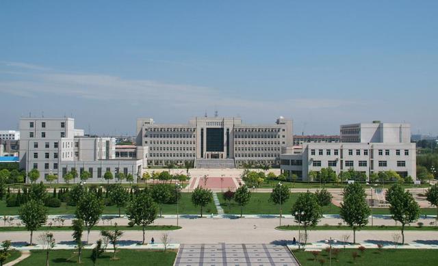 “宿迁学院”由民办转为公办，今年录取分相对较低，可以捡漏