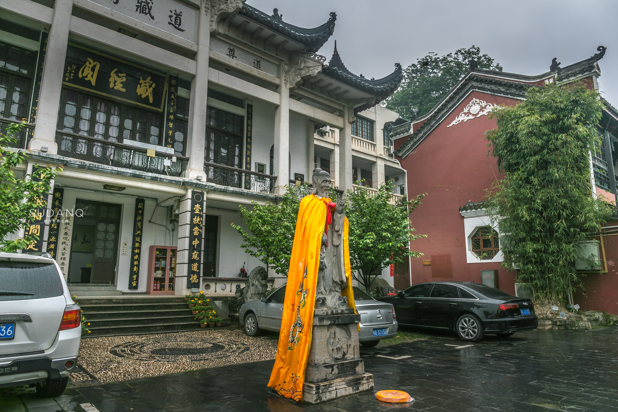 武汉这座奇葩建筑，全国仅此一座：西式建筑风格的中国道观