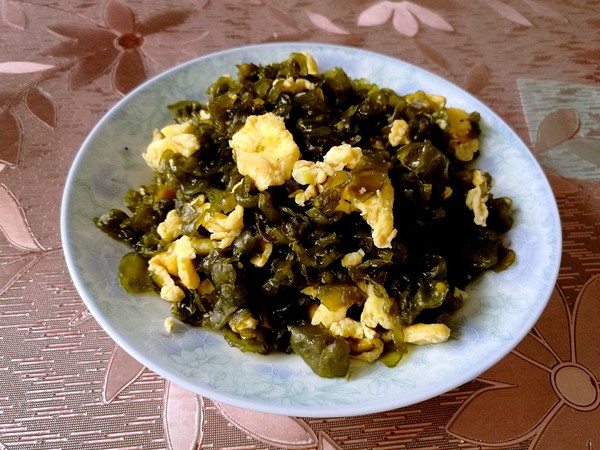 茶树菇炖鸡的做法(鲜香美味，家常炖鸡佳肴)