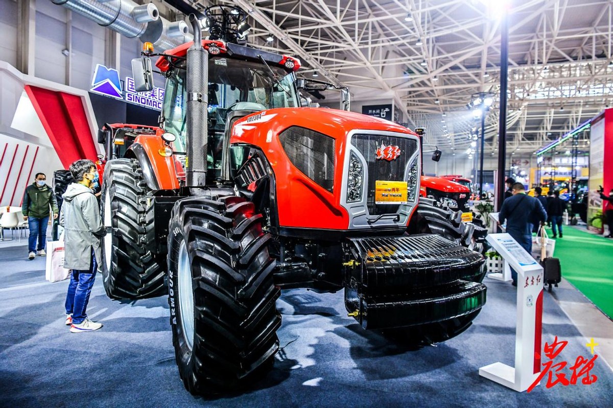 多款cvt亮相国际农机展,我国拖拉机技术与国际水平差距多少年?