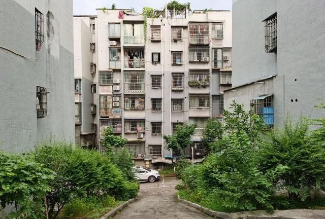 住在一楼的家里太潮湿、有霉味？看完这里就可以跟它说再见了