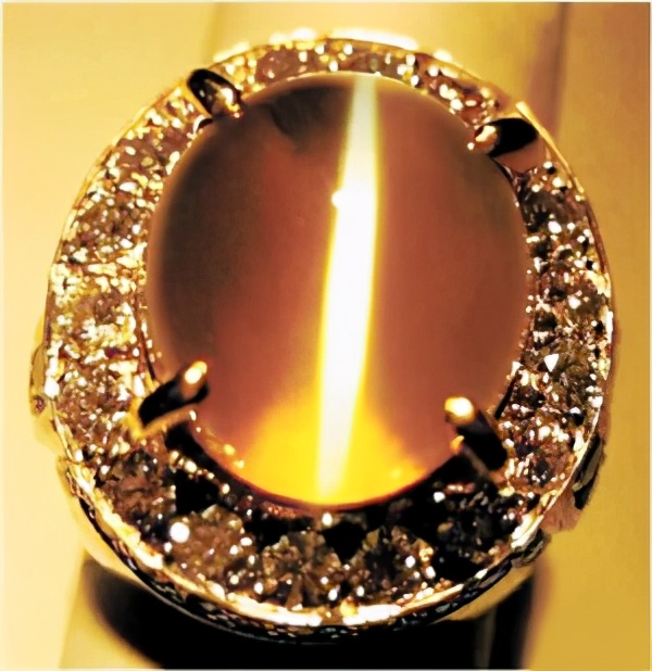 东方猫眼—稀世珍宝