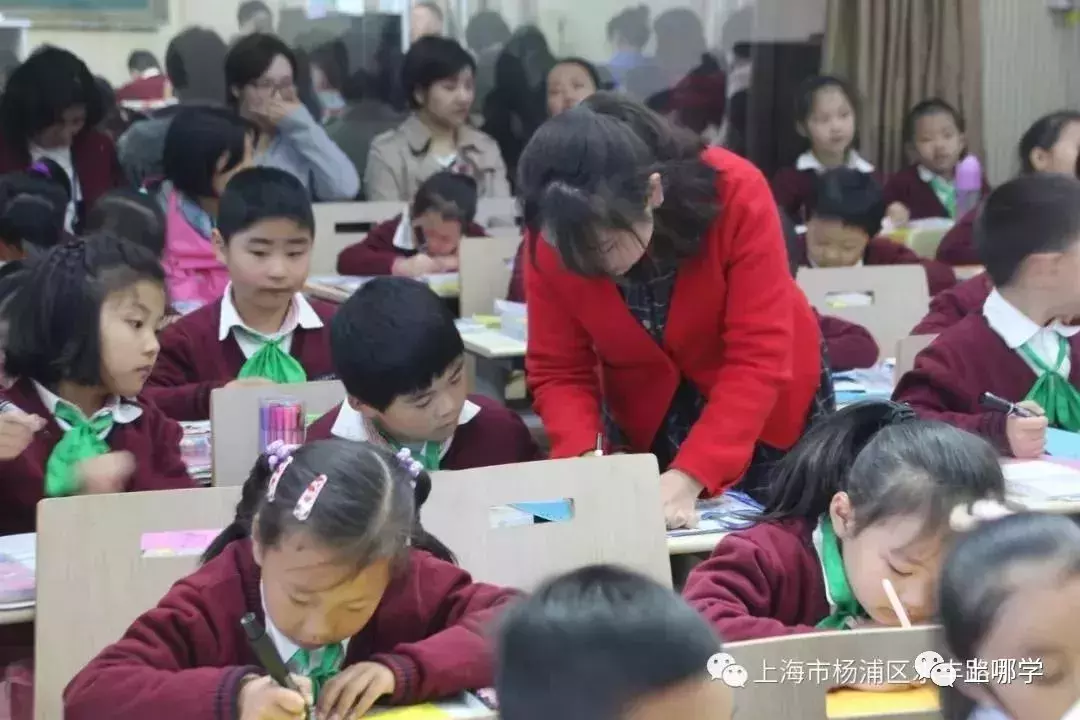 上海杨浦这所70年历史的小学师资很好，总部硬件正接受翻新