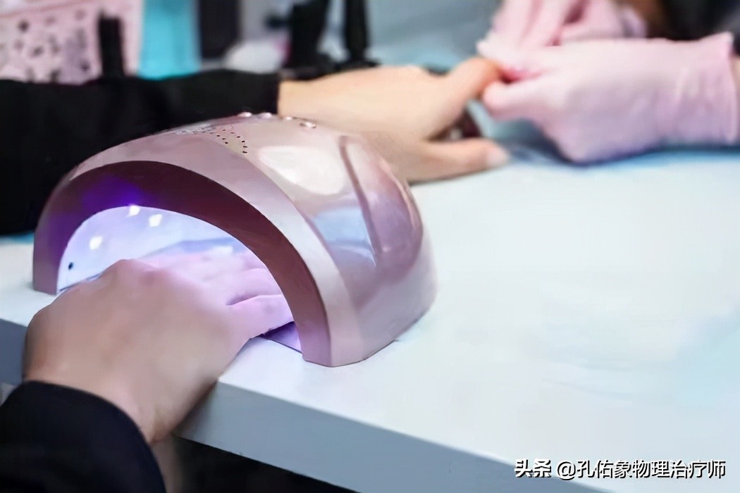 更年期女性极易遭受腱鞘炎的折磨，为什么？该如何治疗？