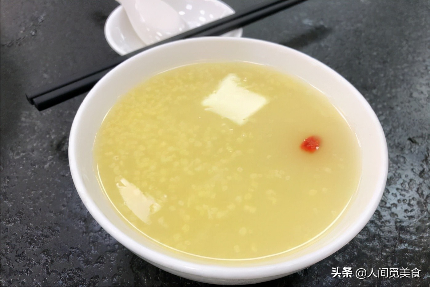 兰州火了30多年的早餐美食，西宁人也爱吃，15元1笼做赶不上卖