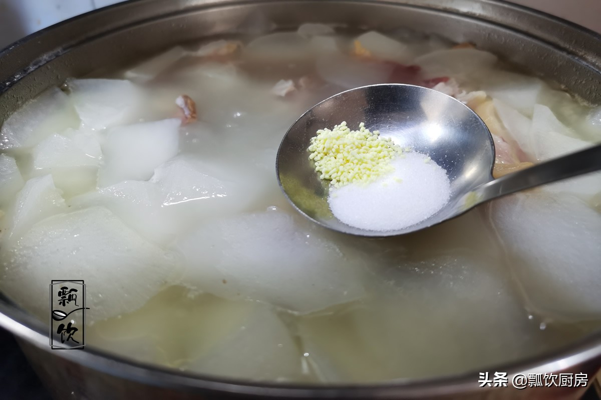 秋后多喝这道汤，汤白味鲜，好喝理气少打嗝，御凉风，温暖身子骨