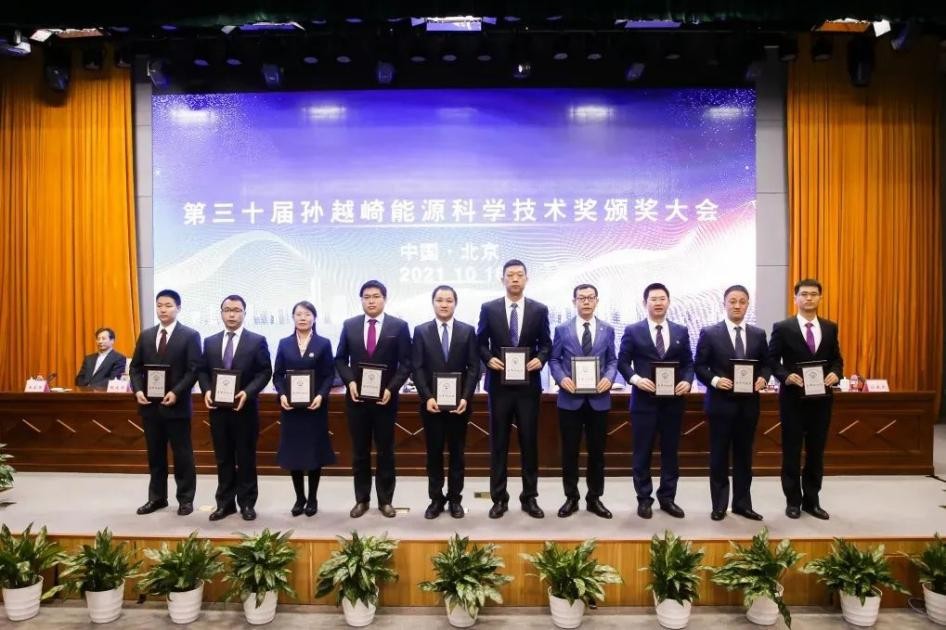 全国又一重磅奖项揭晓！这3人同获大奖，还来自湖北同所高校