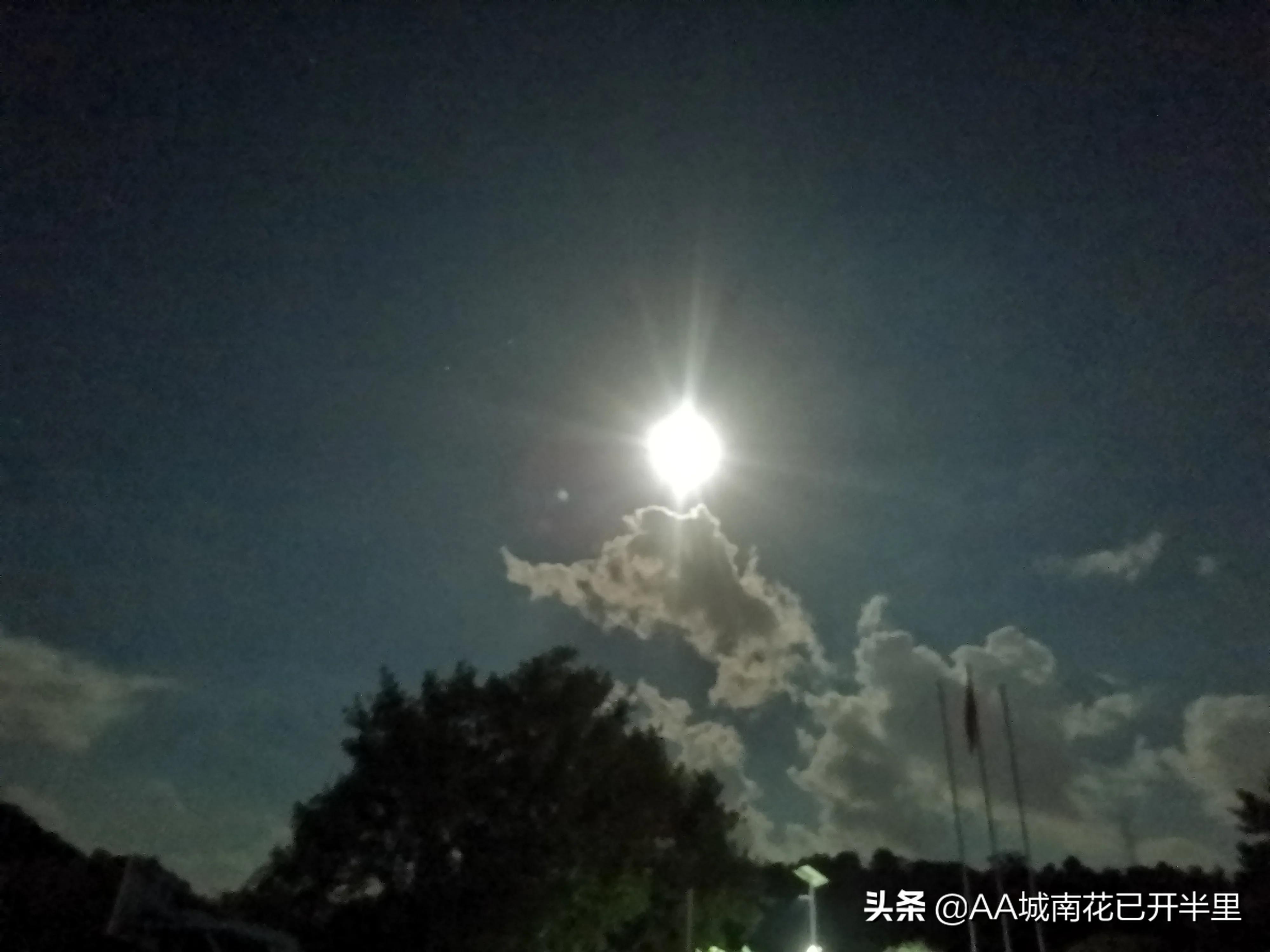 限电反思：怀念日出而作日落而息，景观灯和广告灯造成光污染严重