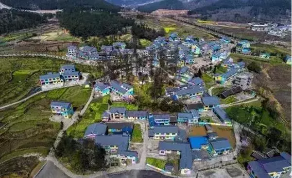 这是贵州村庄？感觉像欧洲童话小镇！春节自驾游就去这里耍！