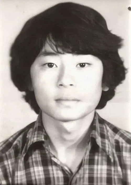 王杰的第一任妻子是谁 王杰2001年后嗓子变了谁下的毒图片