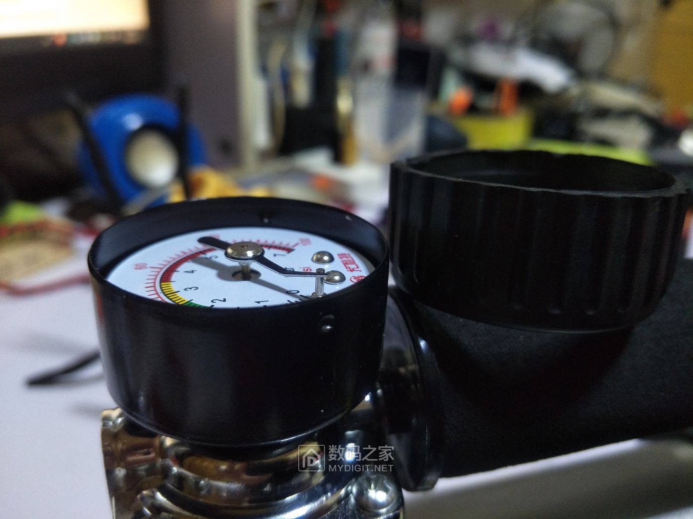 拆解DIY：尤利特YD-8113指针式充气泵改造为数显气压式