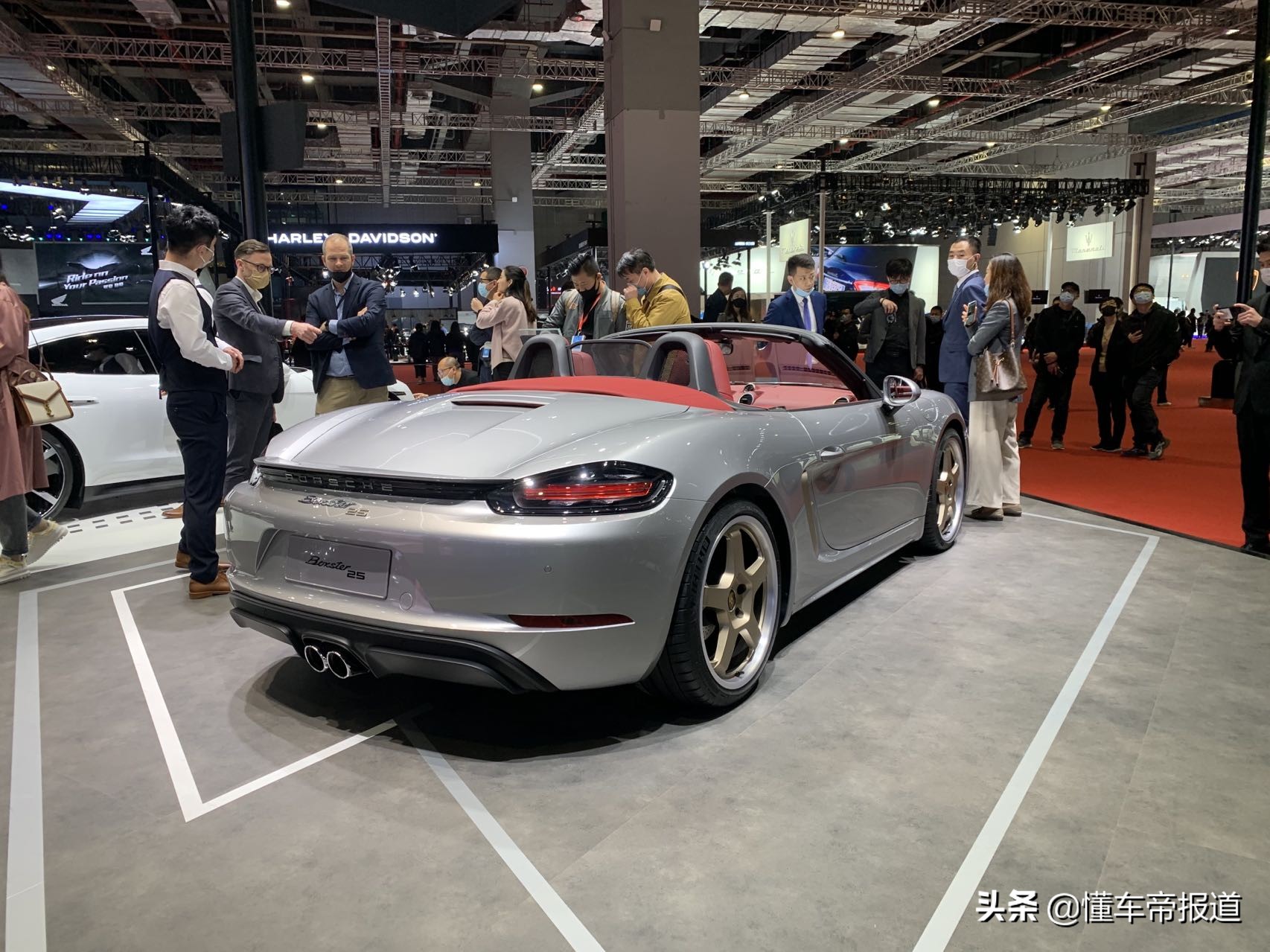 新车 | 售98.6万元，保时捷Boxster 25周年纪念版亮相上海车展