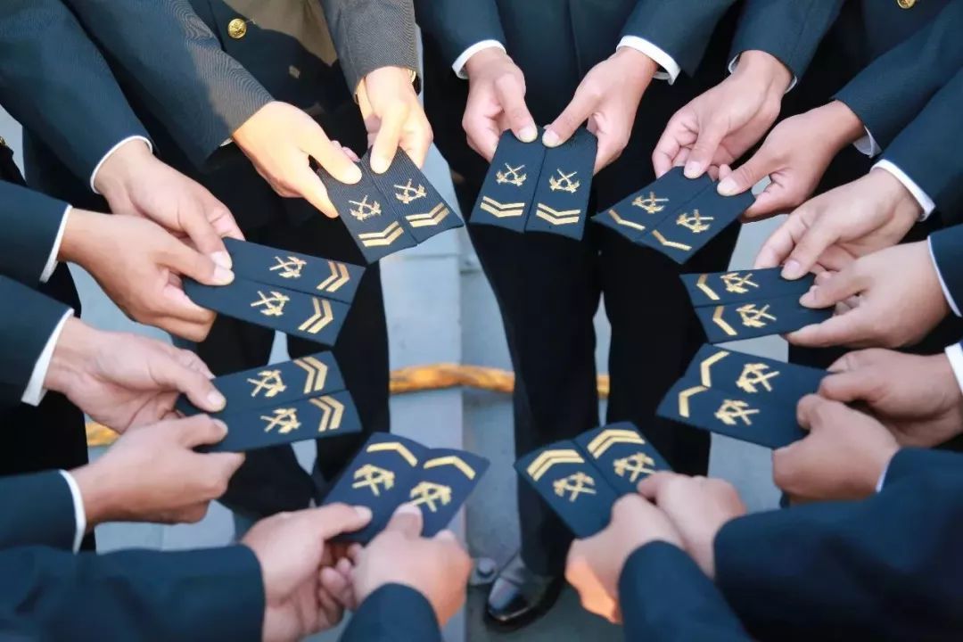 这类高职院校被称为“小军校”，300多分就能考，毕业后包分配