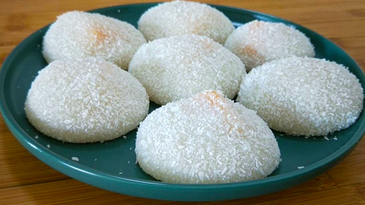 一直对软软糯糯的食物特别的钟情,夏天的时候,放到冰箱里冷藏食用,软