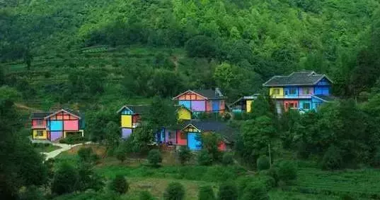 这是贵州村庄？感觉像欧洲童话小镇！春节自驾游就去这里耍！