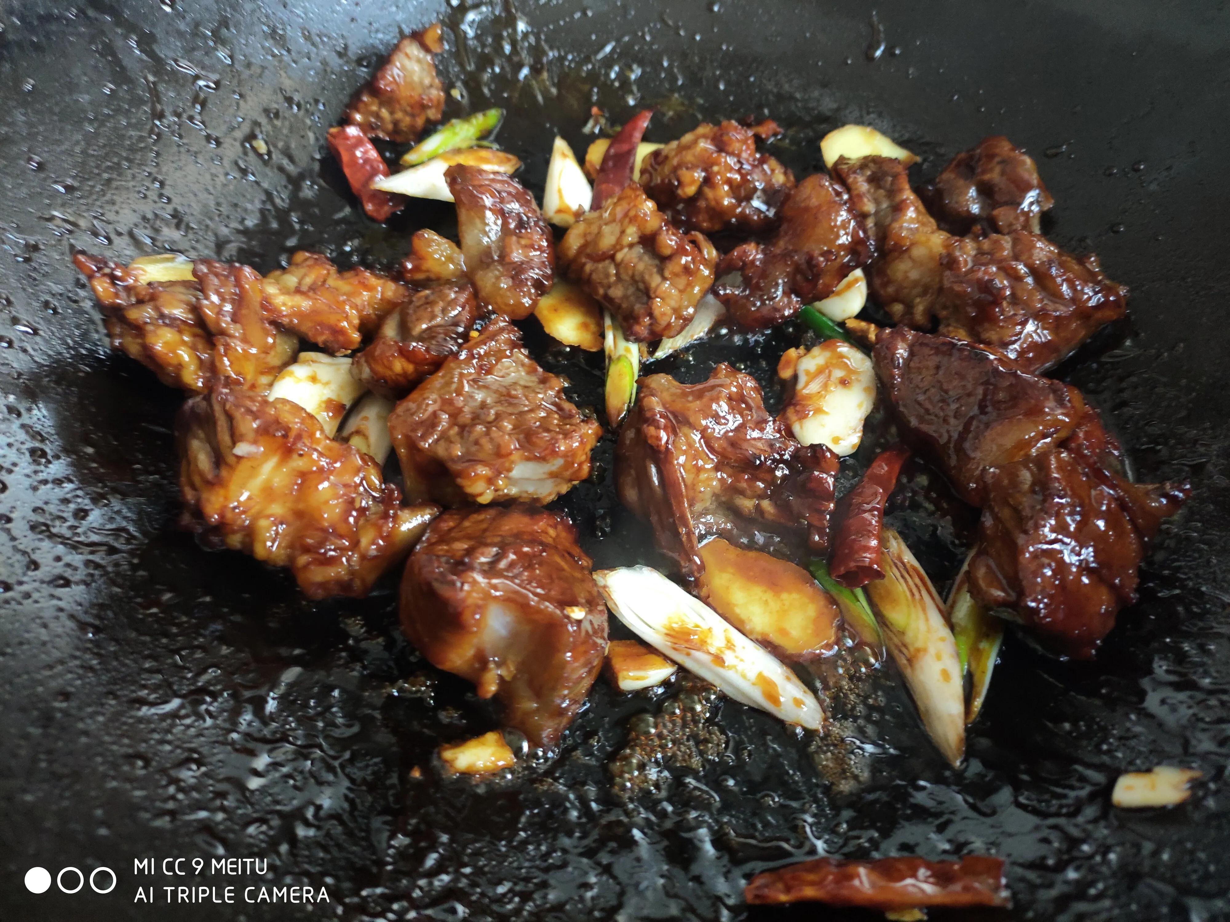 传统红烧牛肉制作方法：软烂鲜香的经典名菜做法
