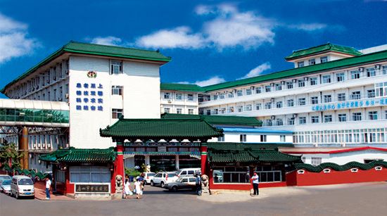 两所高校，临床医学、护理学都是国家特色！适合中低段考生报考