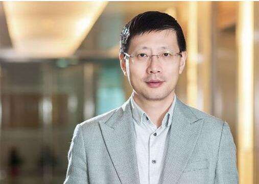 红杉资本中国创始人沈南鹏，投资一多半互联网公司，投资界教父