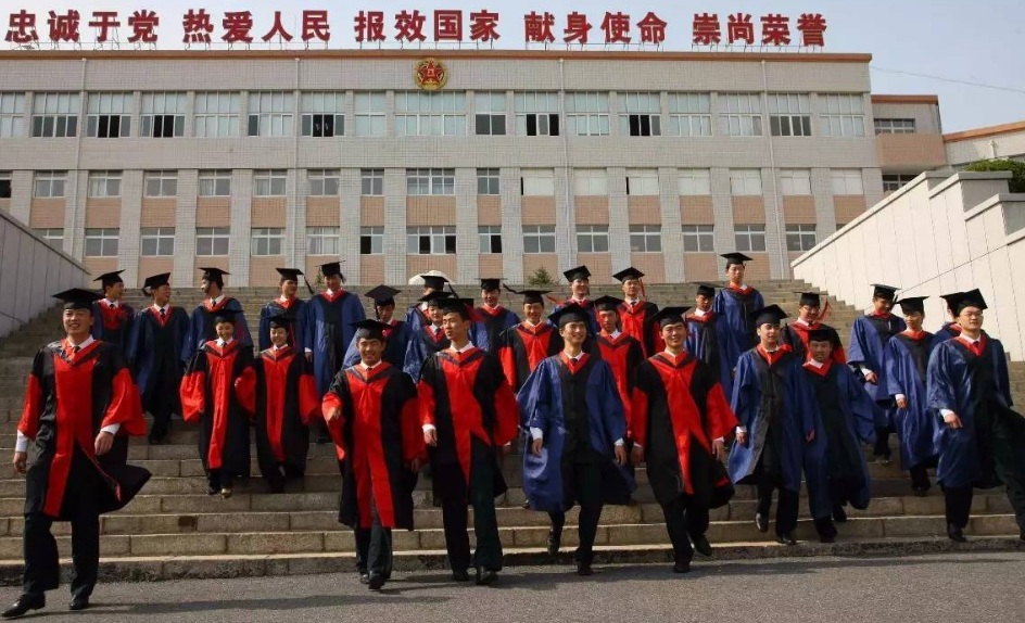 这所位于东北的大学，男生高大帅气，随处可见，女生却百里挑一