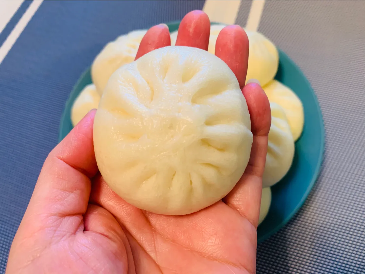 小笼包和面，只加酵母是不行，记住这3样比例，比外面卖得还松软