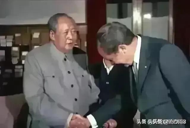 历史选择了毛泽东读后感
