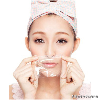 一到秋冬嘴巴干裂太疼痛？3个技巧教你滋润嘴巴，轻松拥有嘟嘟唇