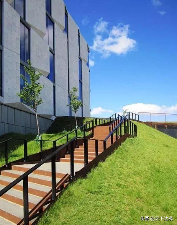 南洋理工大学｜新加坡的一所世界著名研究型大学，工科和商科并重