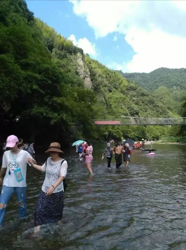 《浪花飞歌》友情篇24、人间自有真情在（编辑/组图/书中浪子 ）