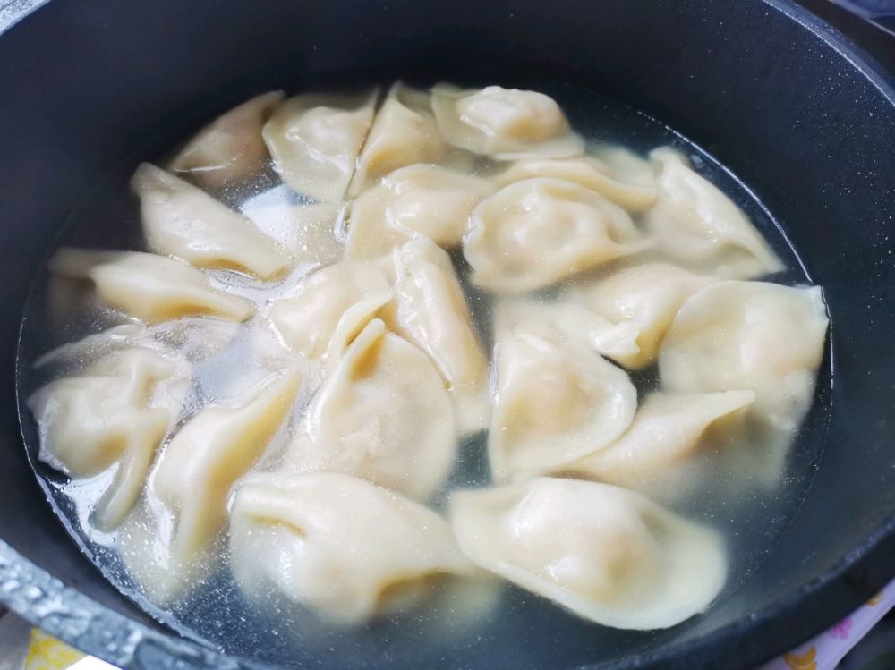 同樣是煮餃子，“蓋蓋煮”和“不蓋蓋煮”區別大，學會在煮不吃虧
