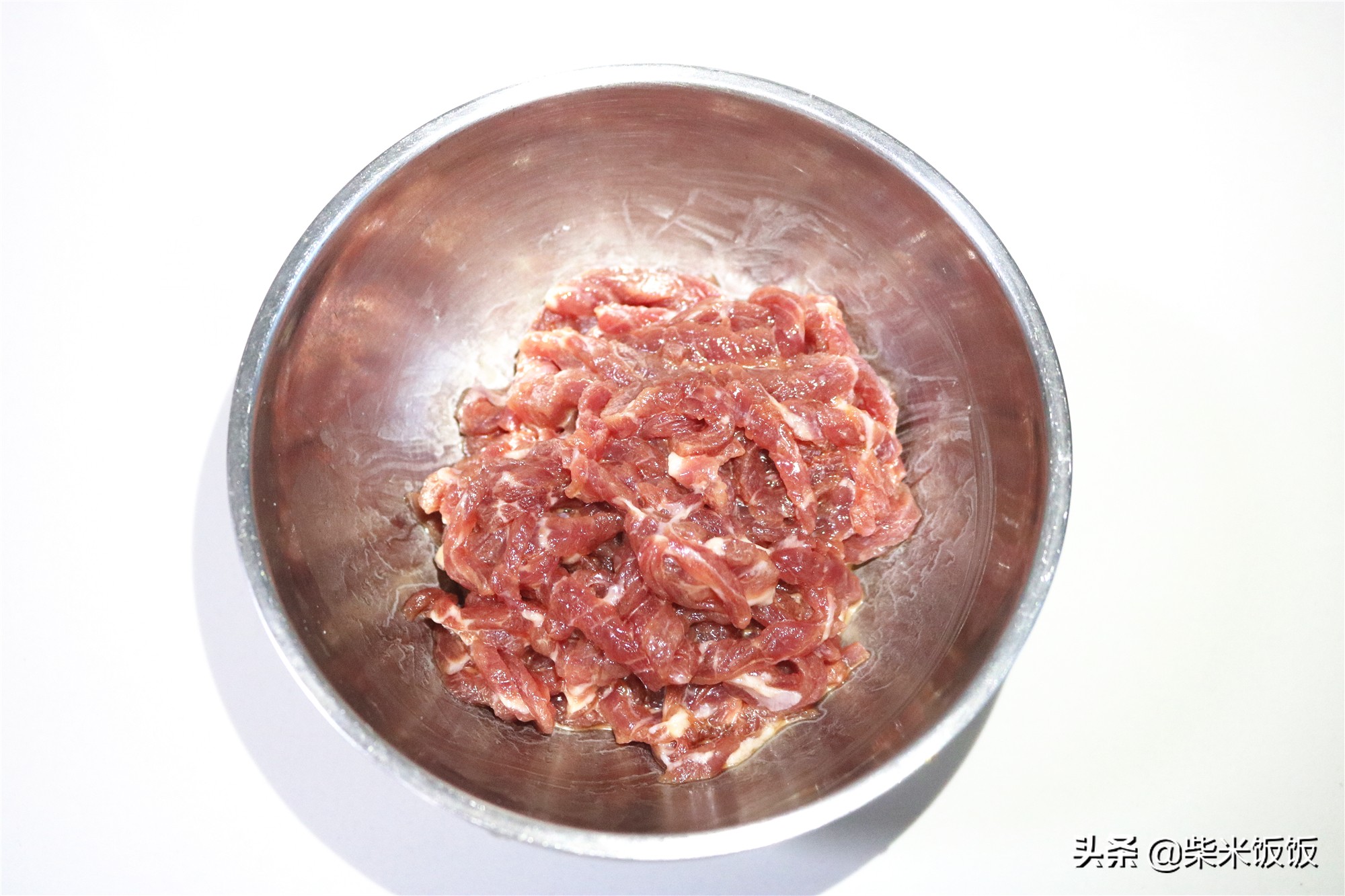 深秋十月，多喝这碗汤，3种食材搭配，营养补水，太鲜了