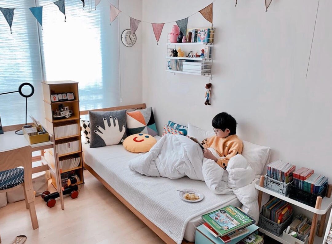 【親子宅設計精選】韓國太太營造閱讀風小家走紅，堅持客廳不掛電視，這氛圍太治愈了