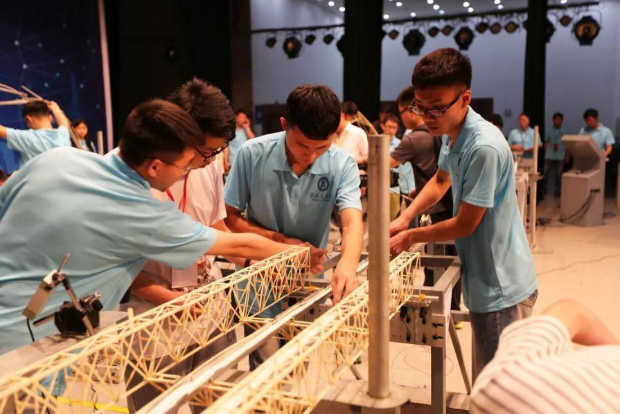 容易被忽略的“二本大学”，毕业直接被电网招走？待遇不输公务员