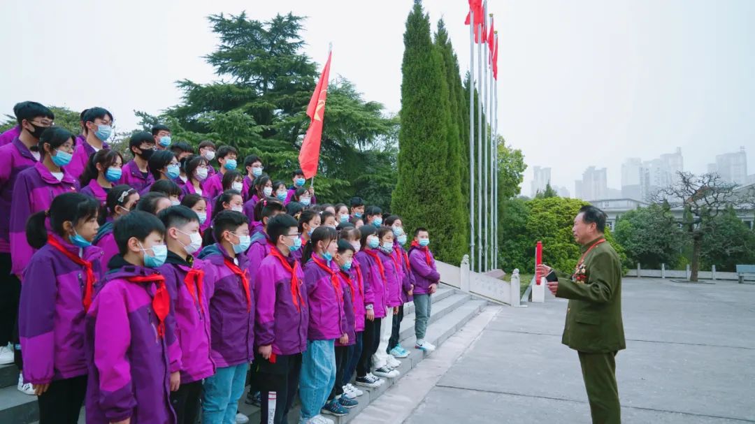 缅怀先烈 信念不朽—洛阳东外献礼中国共产党成立100周年活动