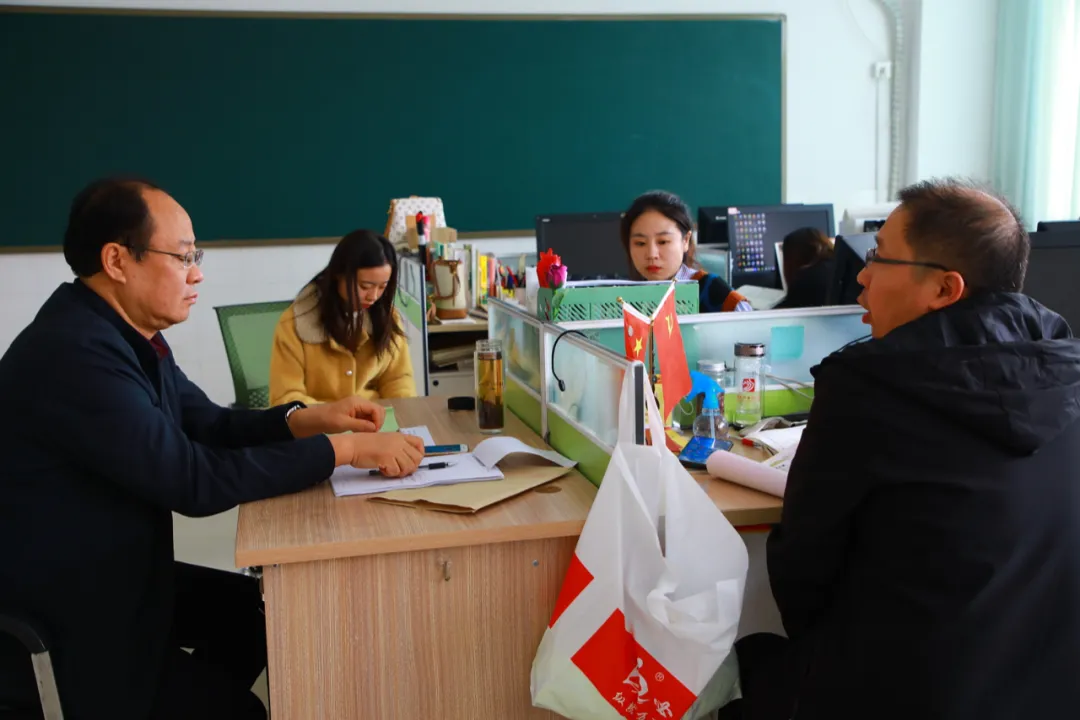 壽光圣城中學(xué)初中部:視導(dǎo)領(lǐng)航助成長(圖27) 壽光圣城中學(xué)初中部:視導(dǎo)領(lǐng)航助成長(圖27)