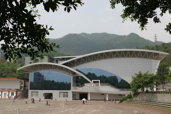 天津外国语、四川外国语两所大学，2021考生怎样选择？