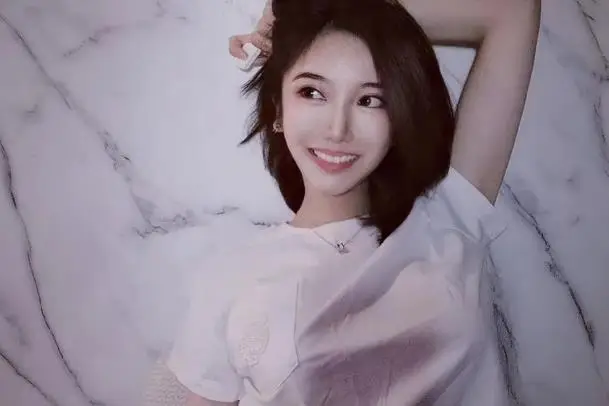 清华大学校花排名，榜首是高考“双料状元”，美女学霸真的存在