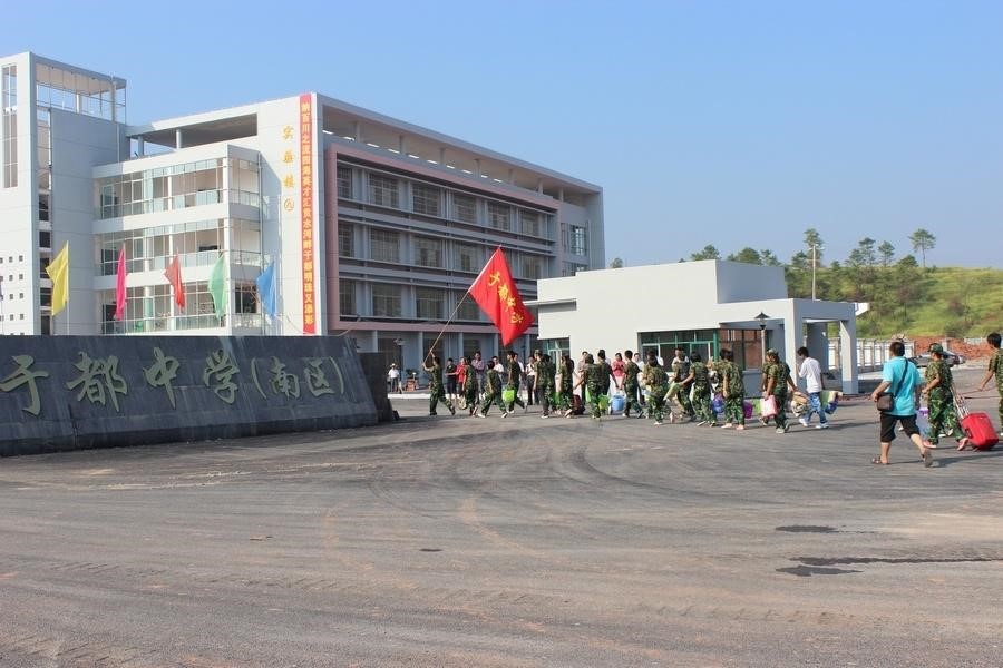 2019年于都中学高考喜报