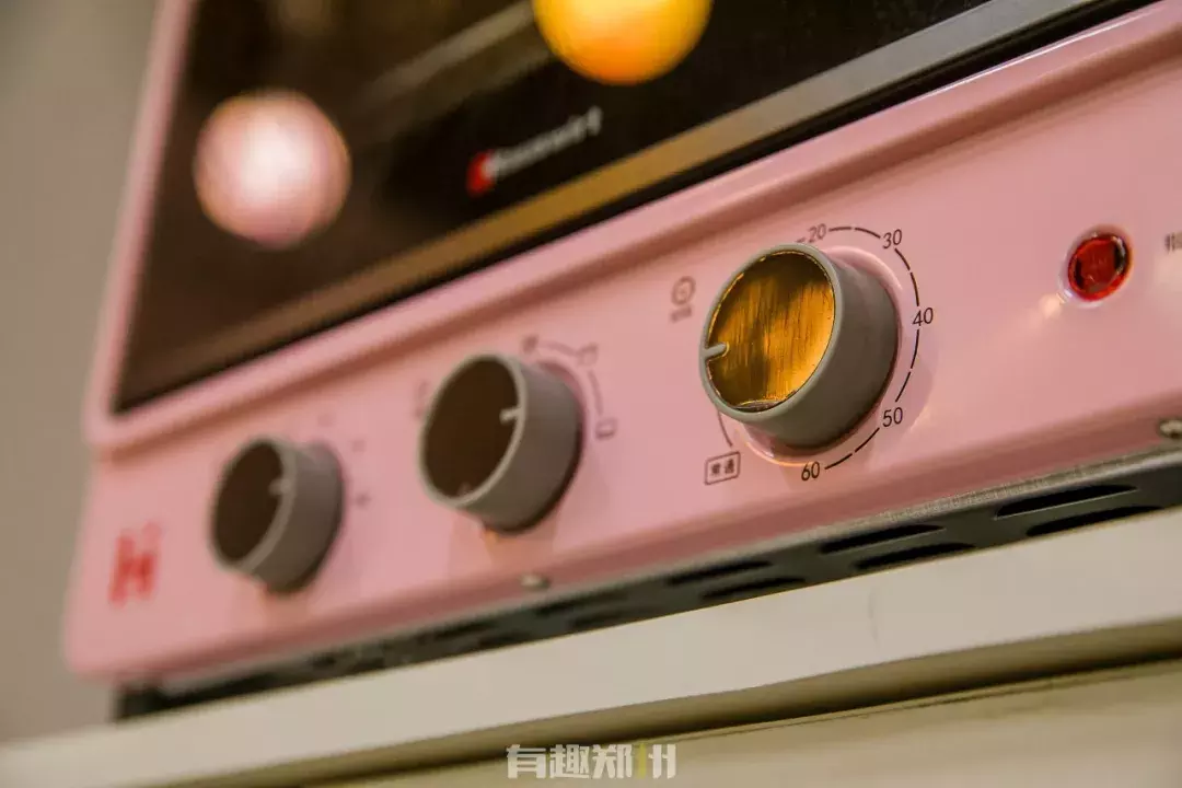 逛了这么多家郑州的面包店，哎呦，这家「烘焙学院」有点不一样噢