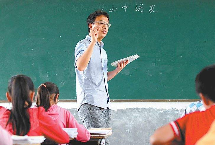博士去当中学老师，大多从清北和国外名校招录，学霸才能叫学霸？