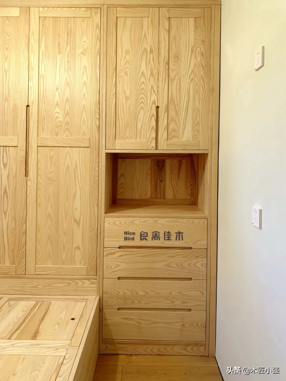 【親子宅設計精選】超長客廳10米長櫃4大生活分區，鄰居瞧見都眼紅
