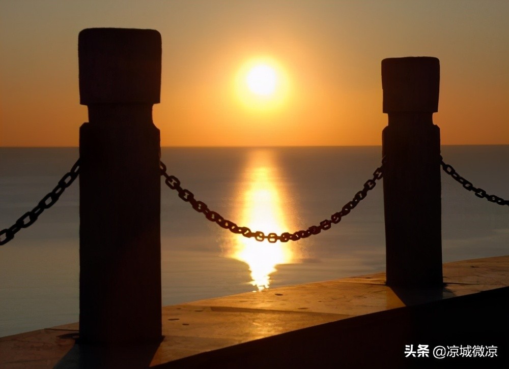 沐浴朝阳，感受青春，邂逅午后，体会人生，遇见晚霞尝尽人生百味